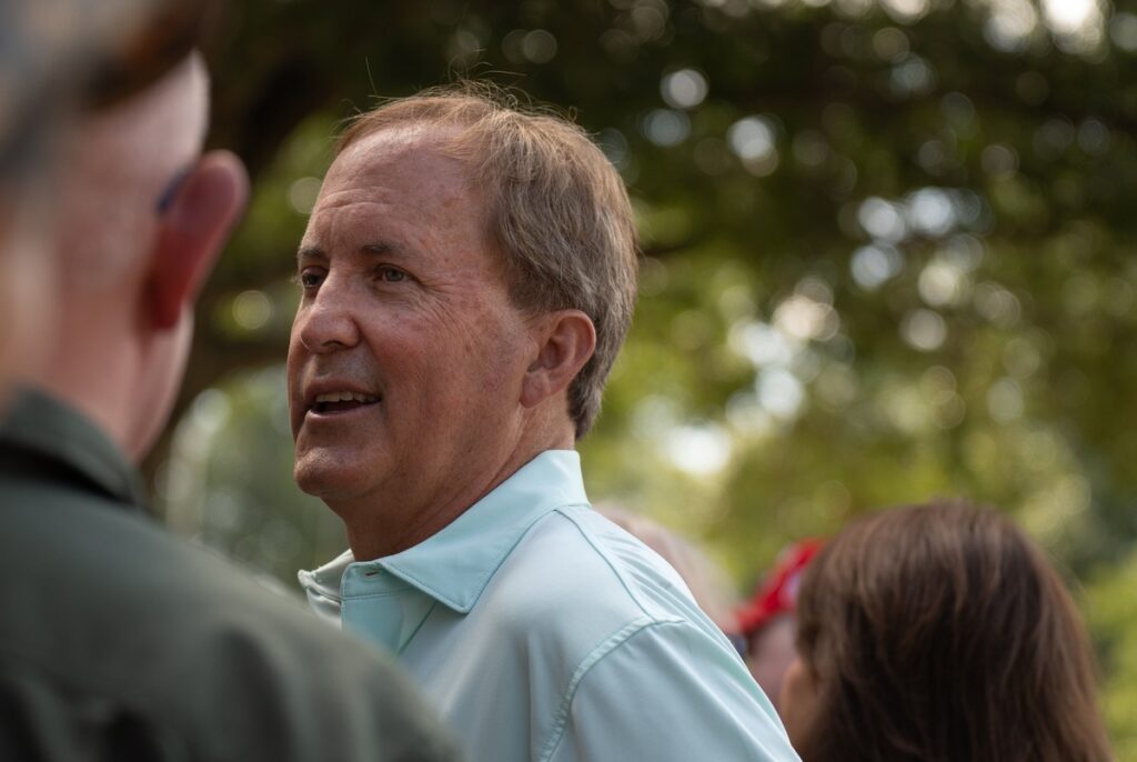 Ken Paxton announces investigation of media group following Elon Musk’s lawsuit
