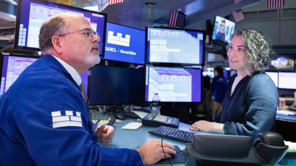 Here come the buybacks: Company stock purchases may give year-end rally additional lift Here come the buybacks: Company stock purchases may give year-end rally additional lift