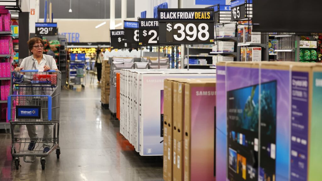 Want to pick a winning retail stock this holiday season? Watch for discounts and deflation Want to pick a winning retail stock this holiday season? Watch for discounts and deflation