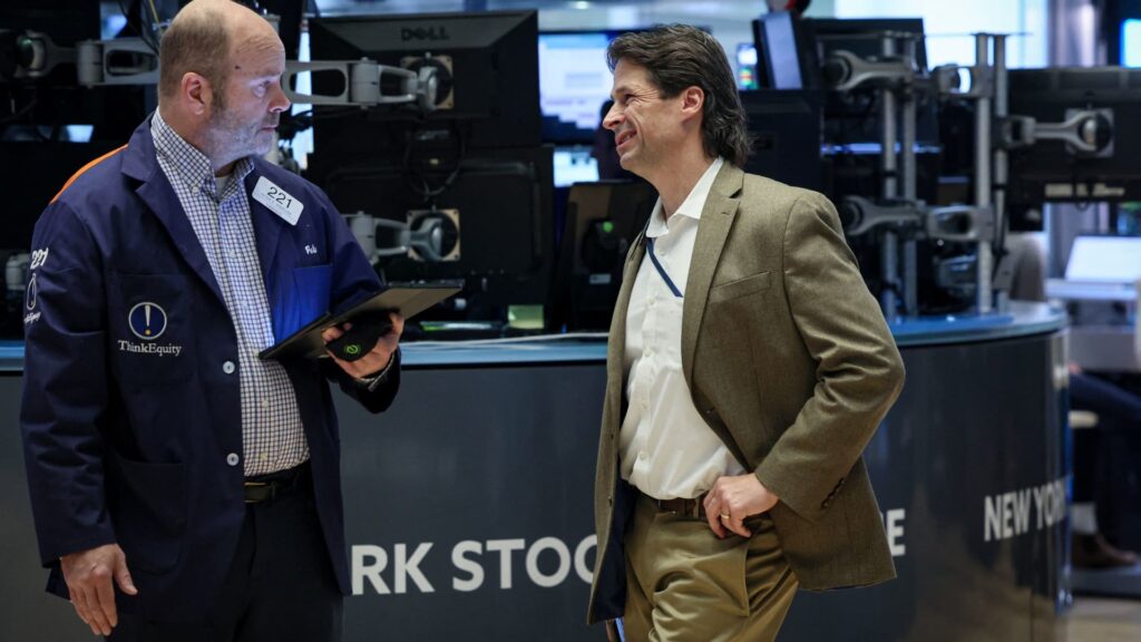 Bank of America’s Michael Harnett thinks the market is ignoring risks of a hard landing in 2024 Bank of America’s Michael Harnett thinks the market is ignoring risks of a hard landing in 2024