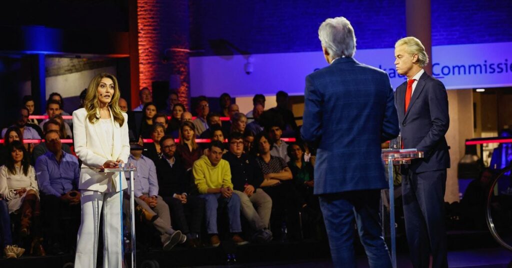 Dutch vote in tight race to pick a new prime minister Dutch vote in tight race to pick a new prime minister