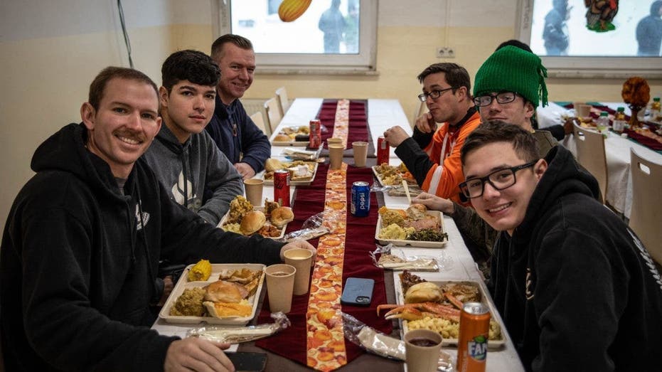 See the photos: US troops celebrate Thanksgiving across the world See the photos: US troops celebrate Thanksgiving across the world
