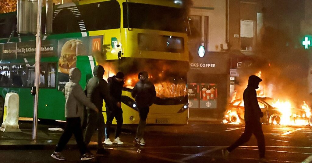 Dublin wakes to looted stores, smouldering vehicles after night of riots Dublin wakes to looted stores, smouldering vehicles after night of riots