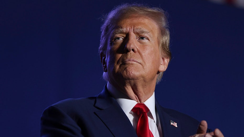 Colorado Supreme Court disqualifies Trump from 2024 ballot Colorado Supreme Court disqualifies Trump from 2024 ballot