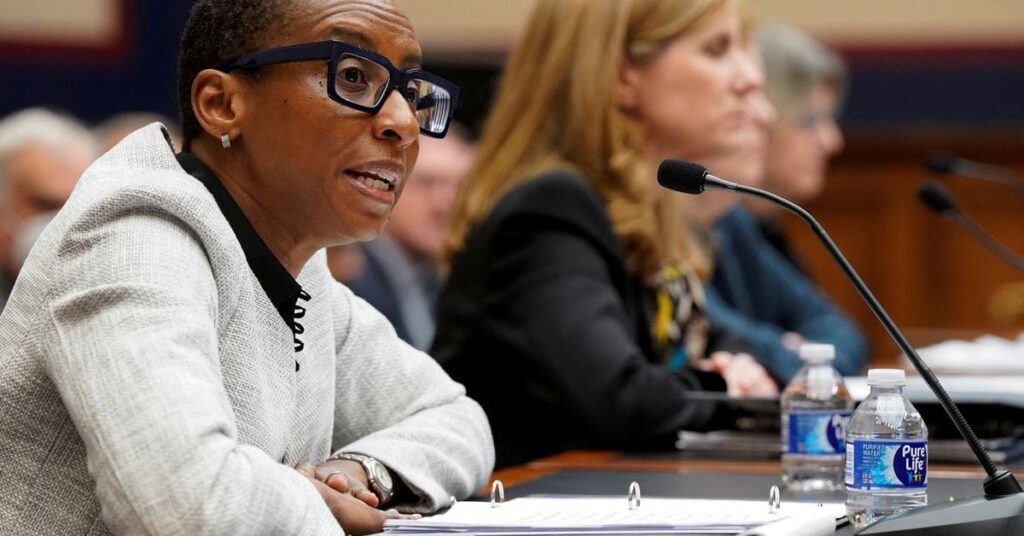 Harvard governing board faces pressure to respond to president’s congressional testimony Harvard governing board faces pressure to respond to president’s congressional testimony