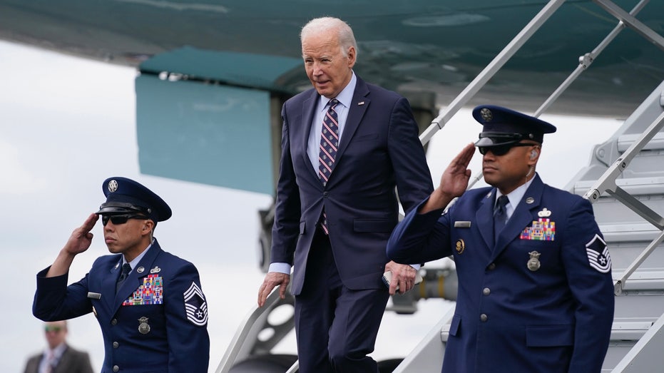 Biden’s polling problem: Running for re-election in 2024, the president ends 2023 underwater Biden’s polling problem: Running for re-election in 2024, the president ends 2023 underwater