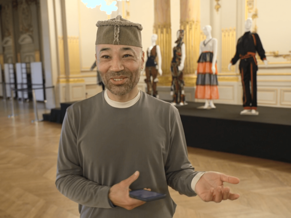 Refugee designer brings Afghan culture to Paris fashion
