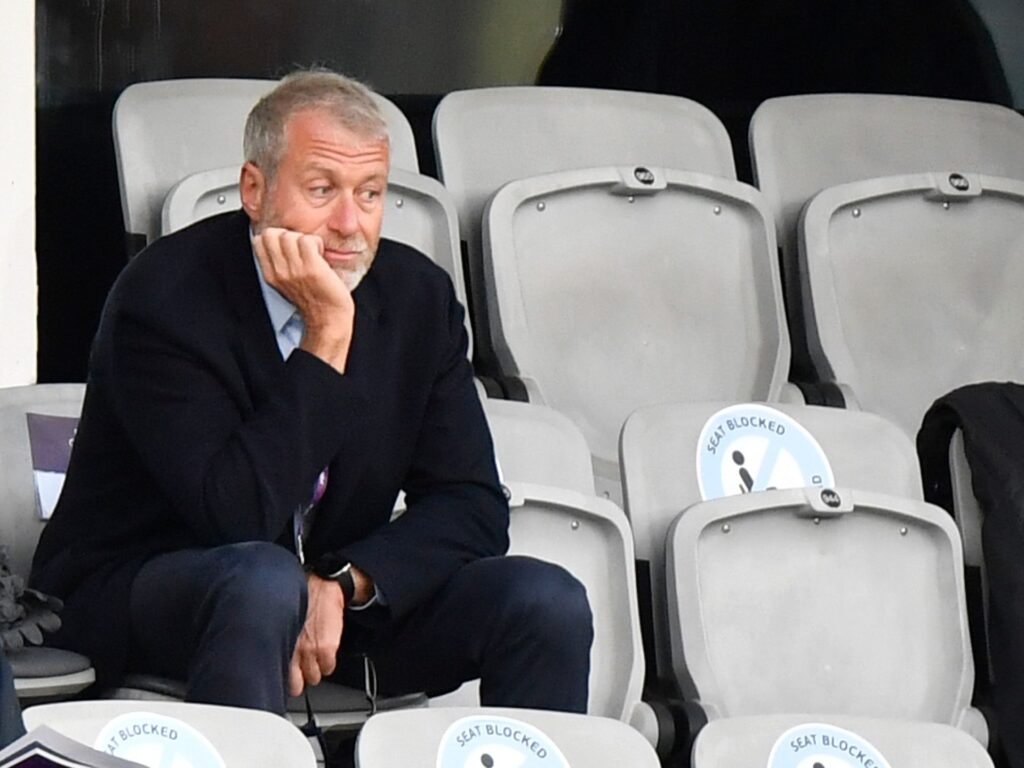 Roman Abramovich loses legal attempt to overturn EU sanctions