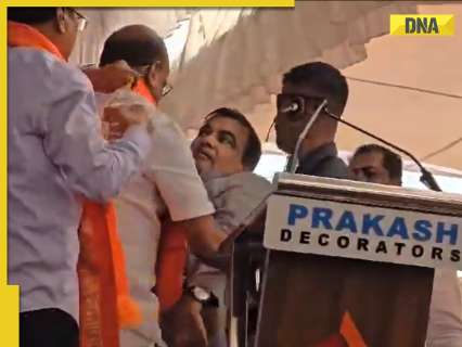 Watch: Union minister Nitin Gadkari faints during campaign rally in Maharashtra’s Yavatmal, video surfaces Watch: Union minister Nitin Gadkari faints during campaign rally in Maharashtra’s Yavatmal, video surfaces