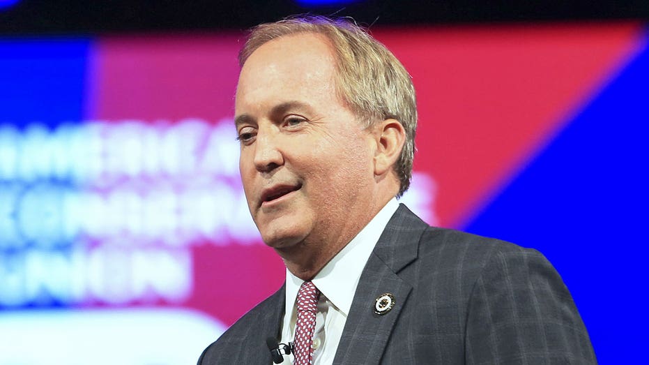 Texas Attorney General Ken Paxton can be disciplined for suit to overturn 2020 election, court says