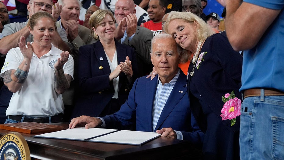 Biden has signed just 2 executive orders since dropping out of 2024 race, trailing past presidents Biden has signed just 2 executive orders since dropping out of 2024 race, trailing past presidents