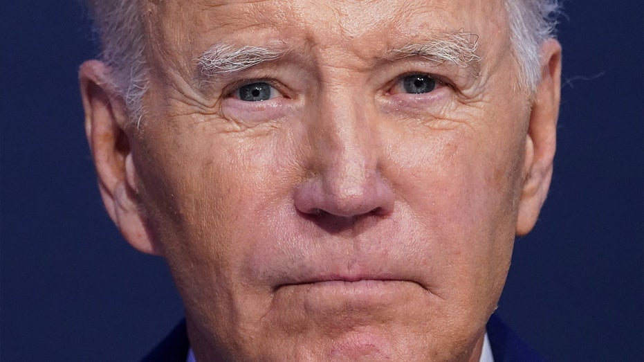 Biden to sign executive order aiming to reduce gun violence, eliminate controversial gun conversion devices Biden to sign executive order aiming to reduce gun violence, eliminate controversial gun conversion devices