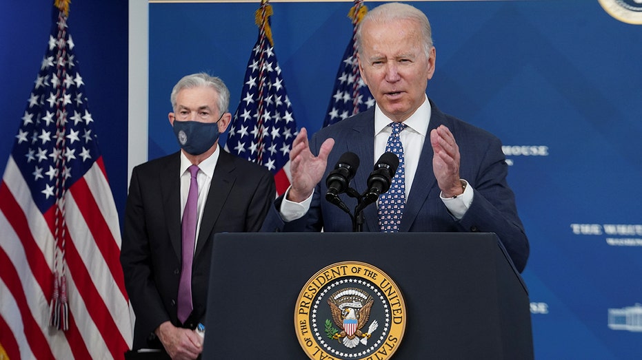 Biden loses track of event, yells ‘Who’s next?’ at press conference with India PM