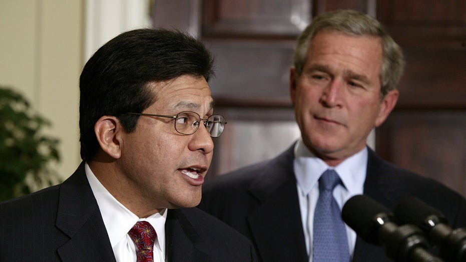 Alberto Gonzales becomes latest Bush alum to endorse Harris Alberto Gonzales becomes latest Bush alum to endorse Harris