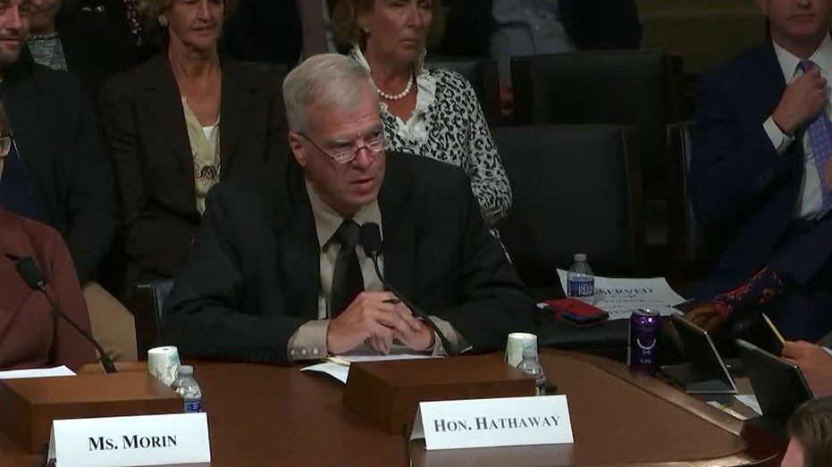 Sheriff calls the border wall ‘racist’ while seated next to mom of woman allegedly killed by illegal migrant Sheriff calls the border wall ‘racist’ while seated next to mom of woman allegedly killed by illegal migrant