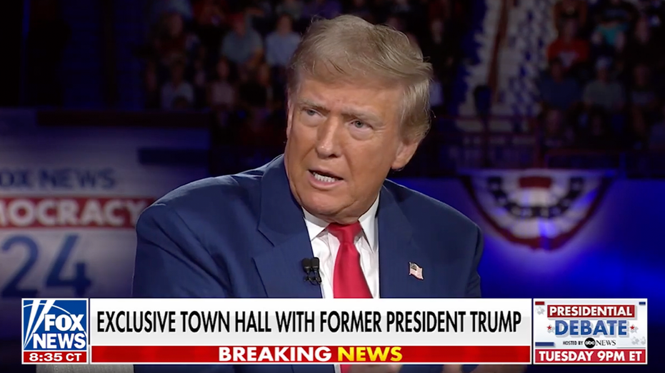 Top 5 moments from Trump’s Fox News town hall in key battleground state: ‘World War III territory’ Top 5 moments from Trump’s Fox News town hall in key battleground state: ‘World War III territory’