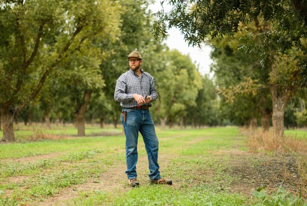 A West Texas pecan farm fights to save its water supply as neighbors sell it to growing cities A West Texas pecan farm fights to save its water supply as neighbors sell it to growing cities