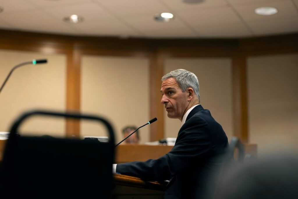 Texas lawmakers signal push to require proof of citizenship from voters Texas lawmakers signal push to require proof of citizenship from voters