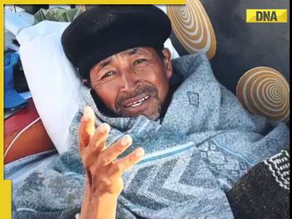 Delhi Police detain Sonam Wangchuk, 150 Ladakhis again after release, indefinite fast continues Delhi Police detain Sonam Wangchuk, 150 Ladakhis again after release, indefinite fast continues