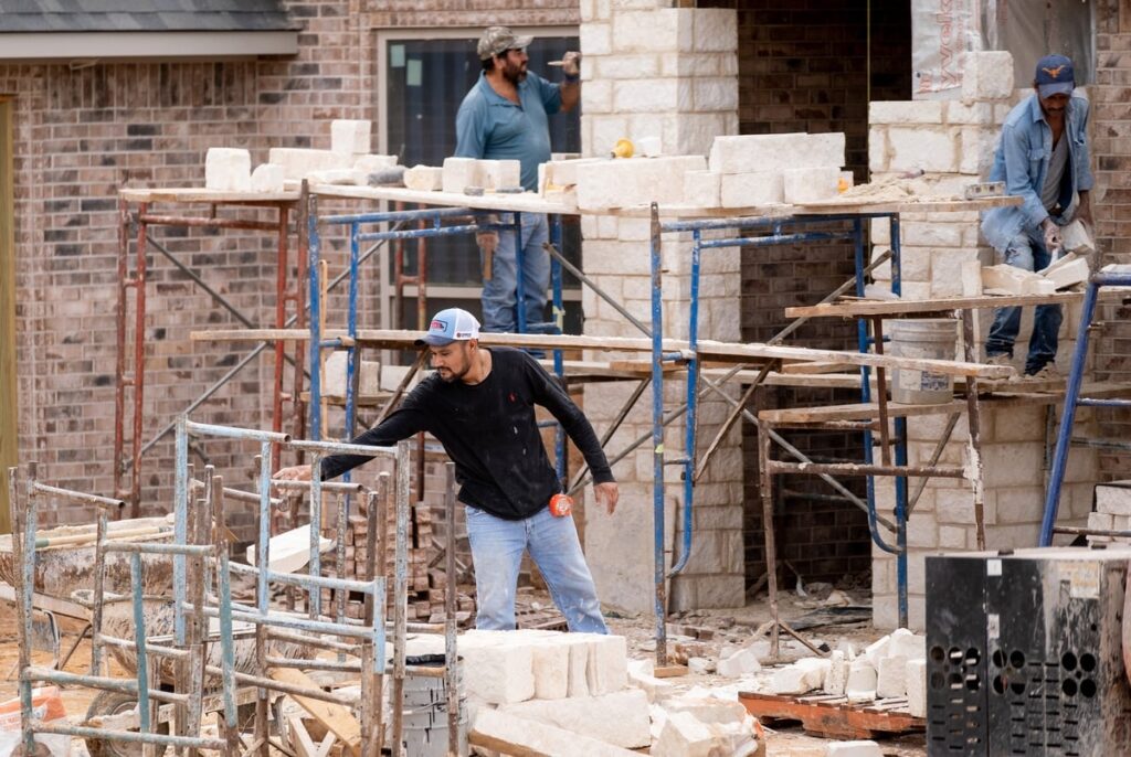 Texas’ housing shortage is getting worse, report says Texas’ housing shortage is getting worse, report says