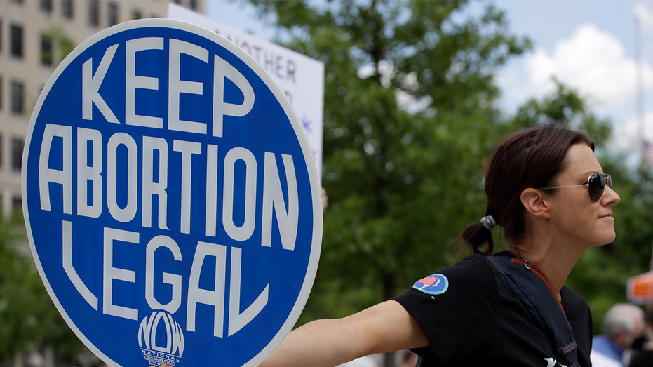 New Jersey Democrat proposes bill to create travel advisories to inform pregnant women of state abortion laws New Jersey Democrat proposes bill to create travel advisories to inform pregnant women of state abortion laws