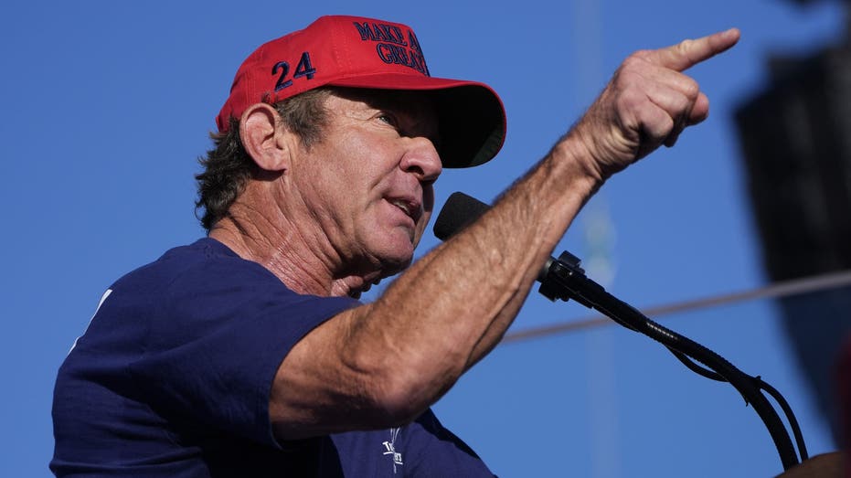 ‘Reagan’ star Dennis Quaid rallies for Trump in Coachella, California: ‘Time to pick a side’ ‘Reagan’ star Dennis Quaid rallies for Trump in Coachella, California: ‘Time to pick a side’