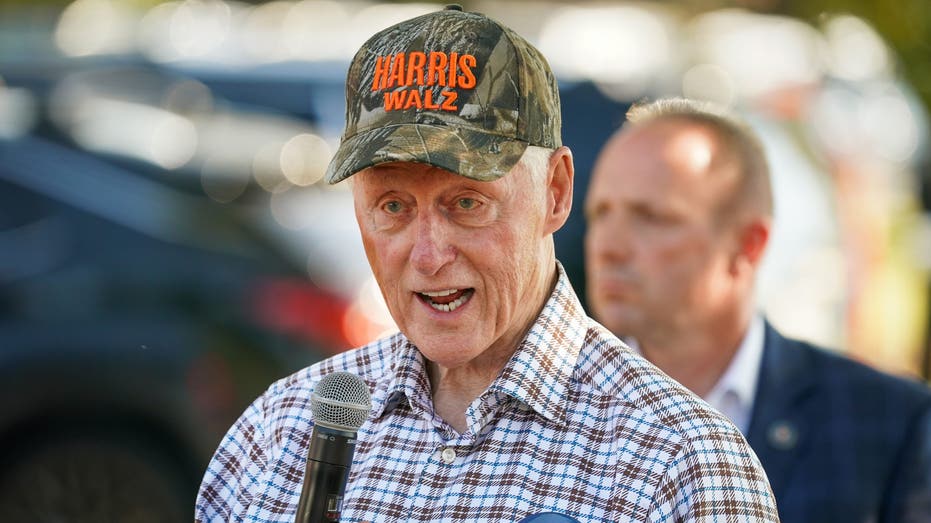 Harris campaign deploys Bill Clinton to key states 22 days from Election Day