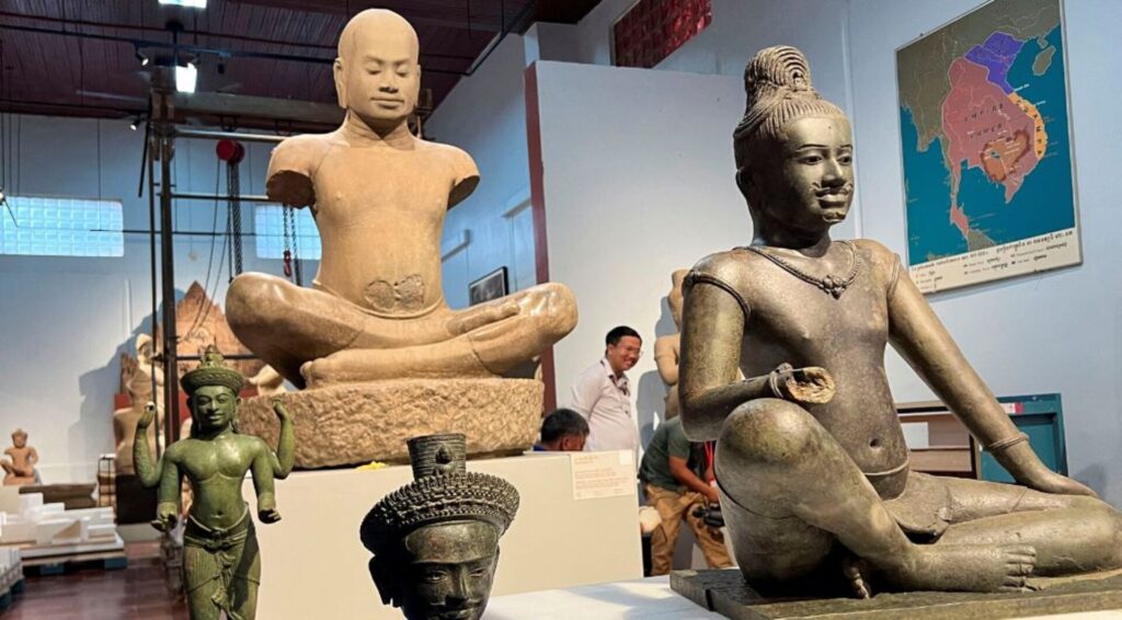 How does restitution of cultural artefacts affect Western museums’ futures? How does restitution of cultural artefacts affect Western museums’ futures?