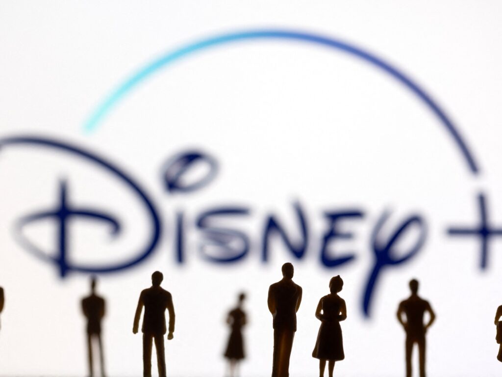 Walt Disney agrees to pay .3m to settle pay discrimination suit Walt Disney agrees to pay .3m to settle pay discrimination suit