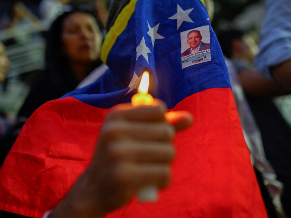 Venezuela approves bill targeting domestic supporters of US sanctions Venezuela approves bill targeting domestic supporters of US sanctions