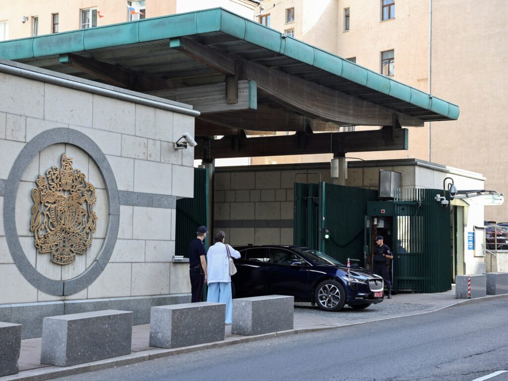 Russia expels British diplomat for alleged spying Russia expels British diplomat for alleged spying