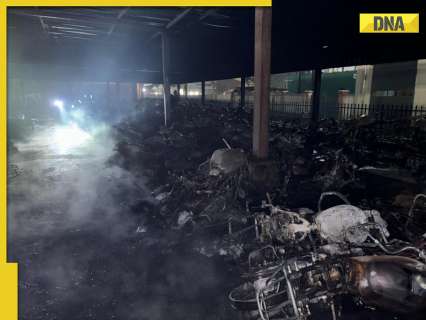 200 vehicles destroyed due to massive fire at Varanasi Cantt railway station 200 vehicles destroyed due to massive fire at Varanasi Cantt railway station