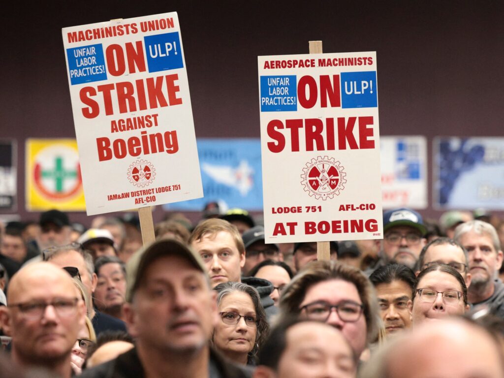 Boeing workers to vote on 38% pay rise offer to end weeks-long strike Boeing workers to vote on 38% pay rise offer to end weeks-long strike