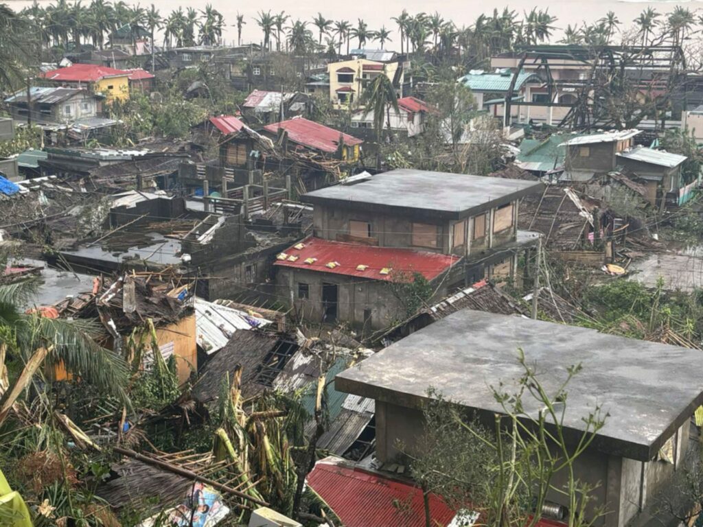Trail of destruction as Typhoon Man-yi lashes the Philippines Trail of destruction as Typhoon Man-yi lashes the Philippines