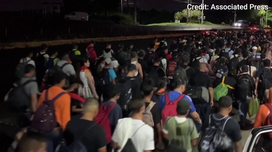 Caravan of 1,500 migrants forms in Mexico Caravan of 1,500 migrants forms in Mexico