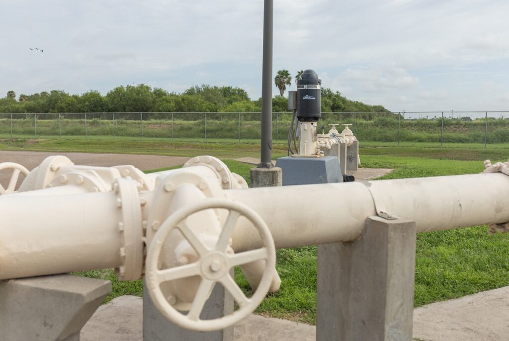 Texas regulators report more than 250 new cases of groundwater contamination Texas regulators report more than 250 new cases of groundwater contamination