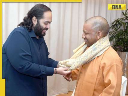 Mukesh Ambani’s son Anant Ambani pays courtesy visit to UP CM Yogi Adityanath, gifts a golden… Mukesh Ambani’s son Anant Ambani pays courtesy visit to UP CM Yogi Adityanath, gifts a golden…