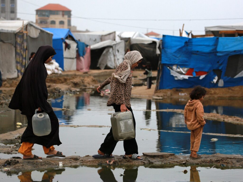 Israel committing ‘acts of genocide’ by cutting off water in Gaza, HRW says Israel committing ‘acts of genocide’ by cutting off water in Gaza, HRW says