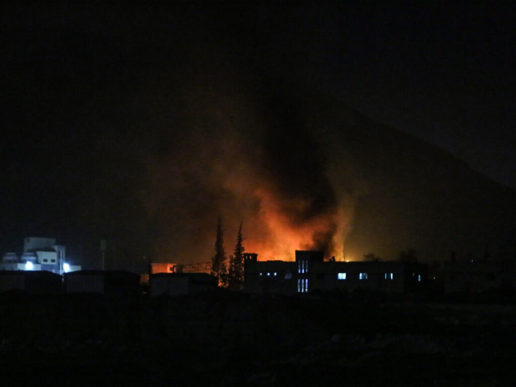 Barrage of Israeli attacks destroys ‘important military sites in Syria’ Barrage of Israeli attacks destroys ‘important military sites in Syria’