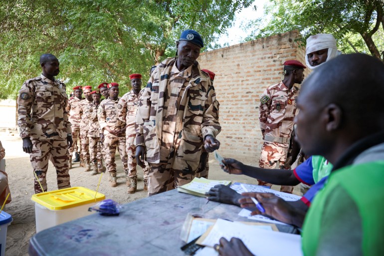 Voting begins in Chad as opposition parties call for election boycott