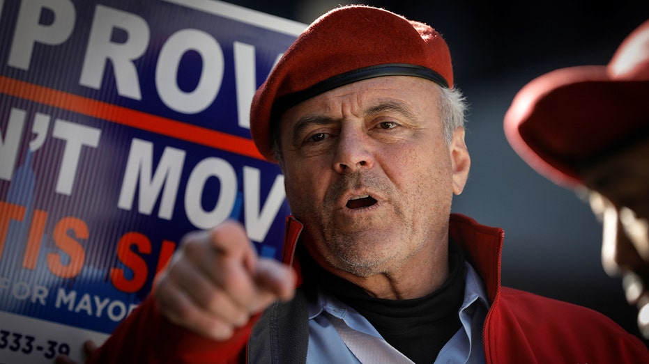 ‘Guardian Angels’ founder slams New York sanctuary city policies after woman set on fire ‘Guardian Angels’ founder slams New York sanctuary city policies after woman set on fire