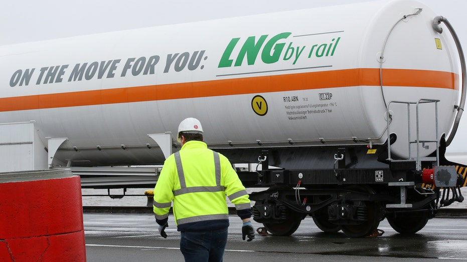 Biden admin report could slow Trump’s efforts to unleash domestic natural gas, experts say Biden admin report could slow Trump’s efforts to unleash domestic natural gas, experts say