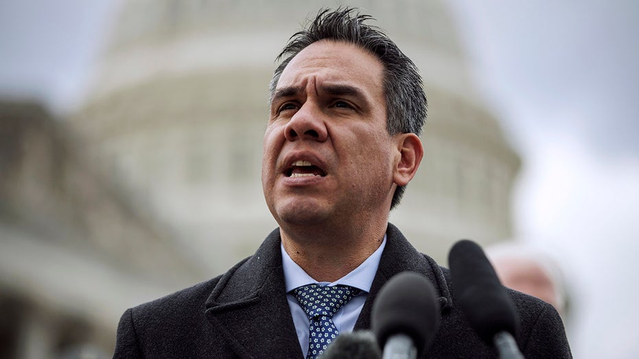 Top House Democrat says Hunter Biden pardon was ‘disappointing,’ calls out Biden for flip-flop Top House Democrat says Hunter Biden pardon was ‘disappointing,’ calls out Biden for flip-flop