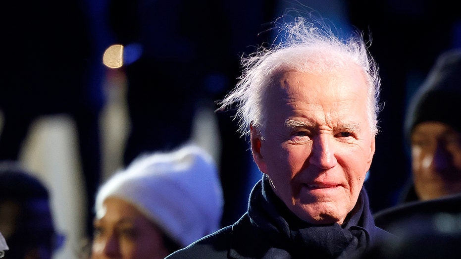 Biden considers commuting the sentences of federal death row inmates: report Biden considers commuting the sentences of federal death row inmates: report