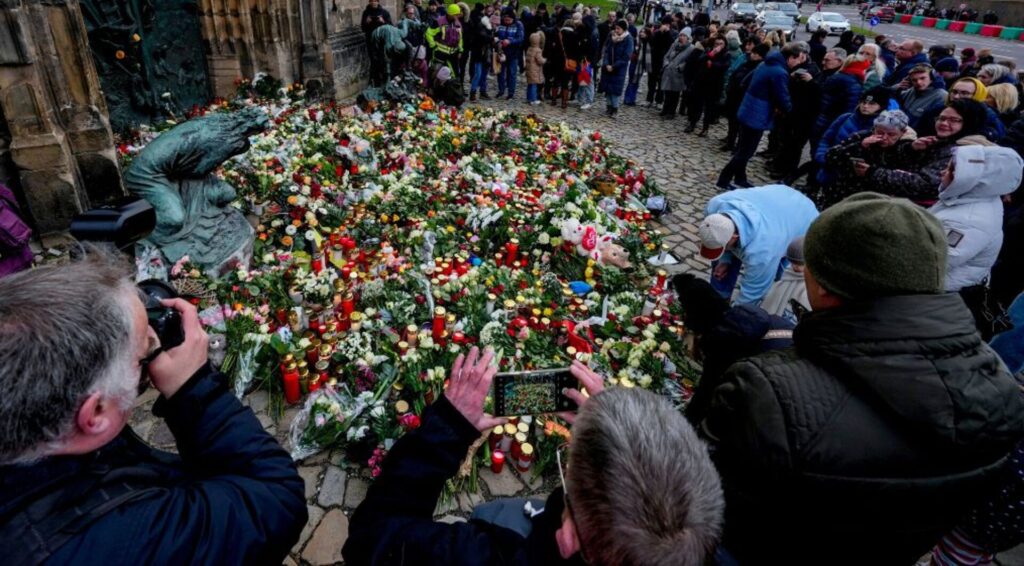 Will the Christmas market attack divide Germans further over immigration? Will the Christmas market attack divide Germans further over immigration?