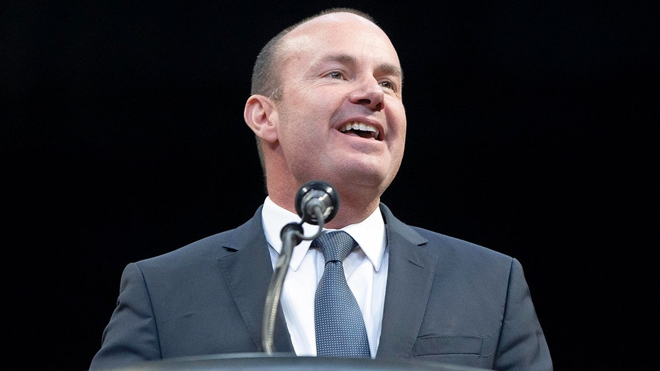 Mike Lee predicts demise of Johnson speakership, calls for ‘DOGE speaker’ Mike Lee predicts demise of Johnson speakership, calls for ‘DOGE speaker’