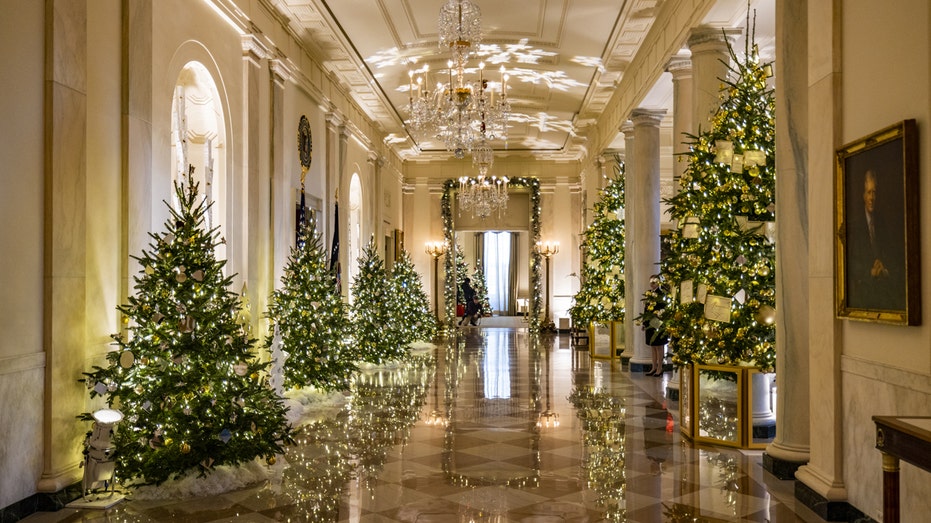 The history of White House Christmas trees, including Theodore Roosevelt’s ‘ban’ of the holiday tradition The history of White House Christmas trees, including Theodore Roosevelt’s ‘ban’ of the holiday tradition