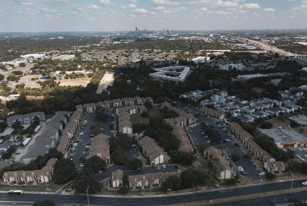 Austin rents have fallen for nearly two years. Here’s why. Austin rents have fallen for nearly two years. Here’s why.