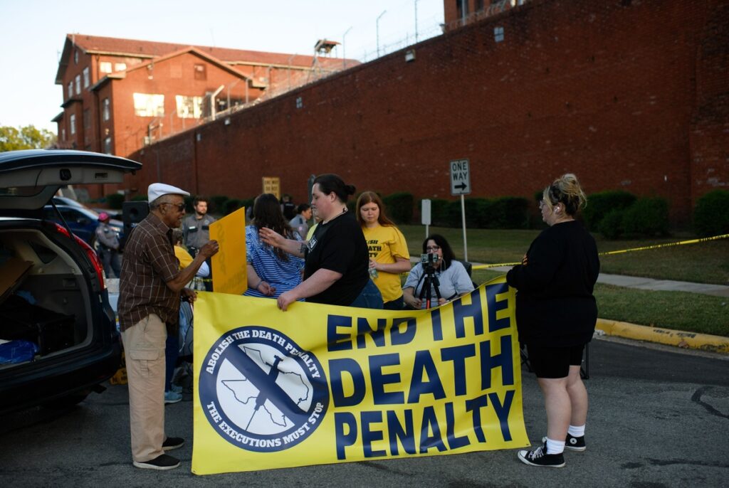 Fewer Texans sentenced to death, executed amid “evolving standards of decency” Fewer Texans sentenced to death, executed amid “evolving standards of decency”