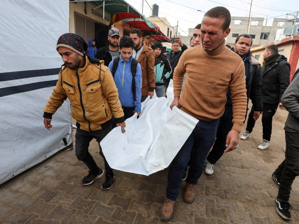 Israeli attacks target Palestinians across Gaza amid ceasefire talks Israeli attacks target Palestinians across Gaza amid ceasefire talks